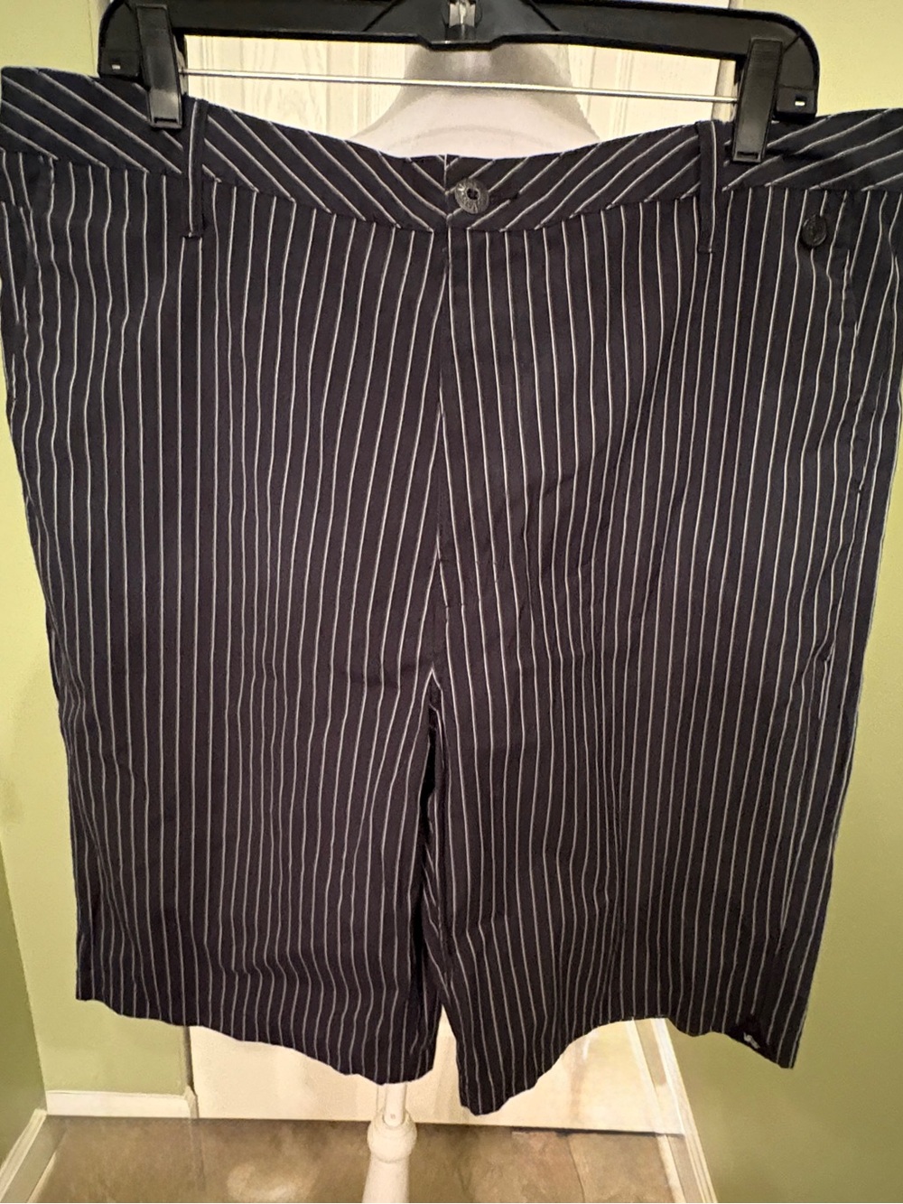 Vans Men's Navy Pinstripe Flat-Front Shorts